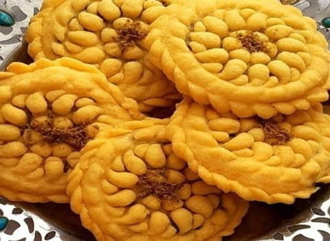 تصویر 1 از فروش شیرینی گردویی زعفرانی + قیمت خرید به صرفه